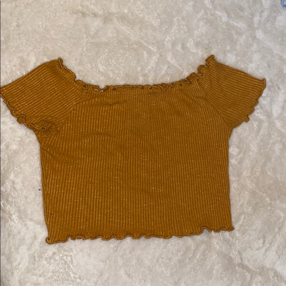 Off shoulder crop top